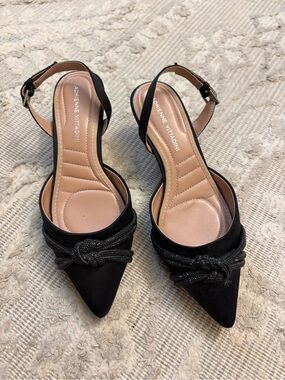 Black Pointed Slingback Kitten Heel with Knotted Accent
